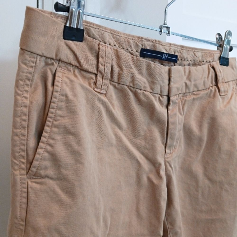 Gap Khaki Straight Leg Cotton Pants